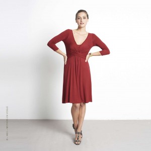 Mothers en Vogue 3/4 Sleeve Wrap Dress - Crimson